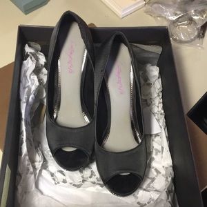 Kenneth Cole women’s shoes